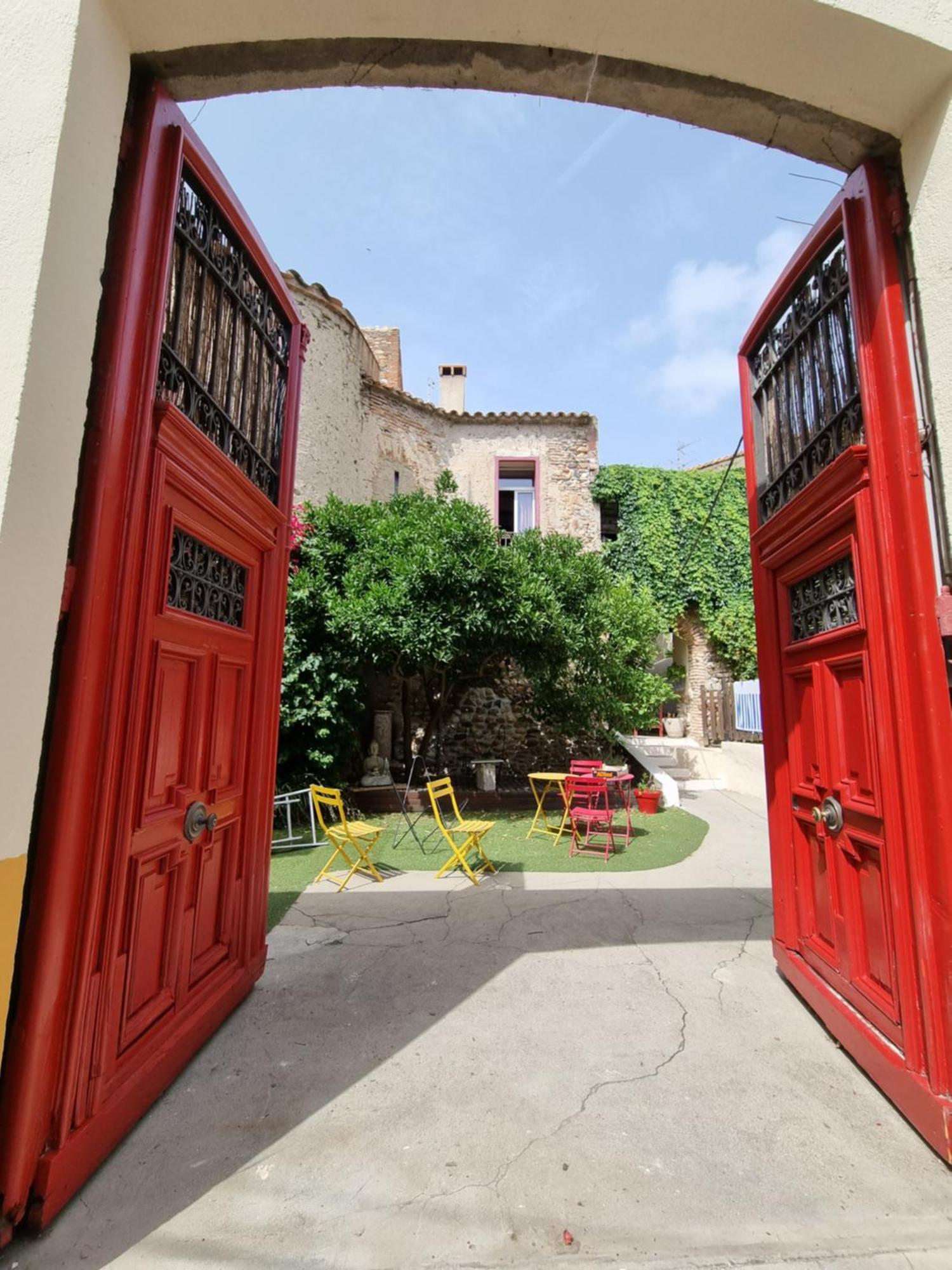 La Tour Du Terroir Bed & Breakfast Rivesaltes Exterior photo